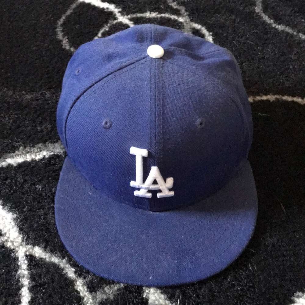 Fitted LA Dodgers Hat.